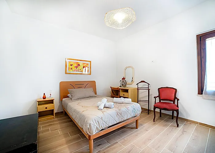 Annina's Family-friendly House In Casa de Férias Siena